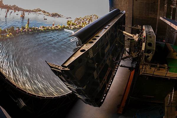 Flying Theater side seats